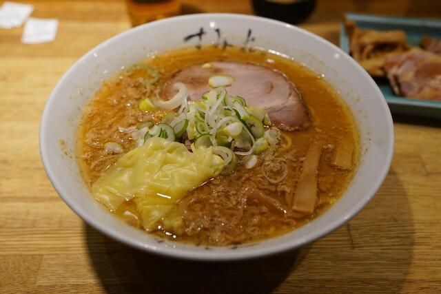Ramen at 전설을 맛보다: 홋카이도 삿포로 최고의 라멘, 스미레 삿포로 미소 라멘 가이드 in Hokkaido, Sapporo